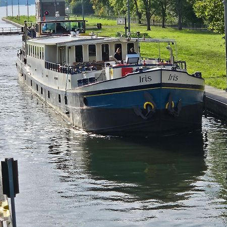 Hotelboat Iris 흐로닝언 외부 사진