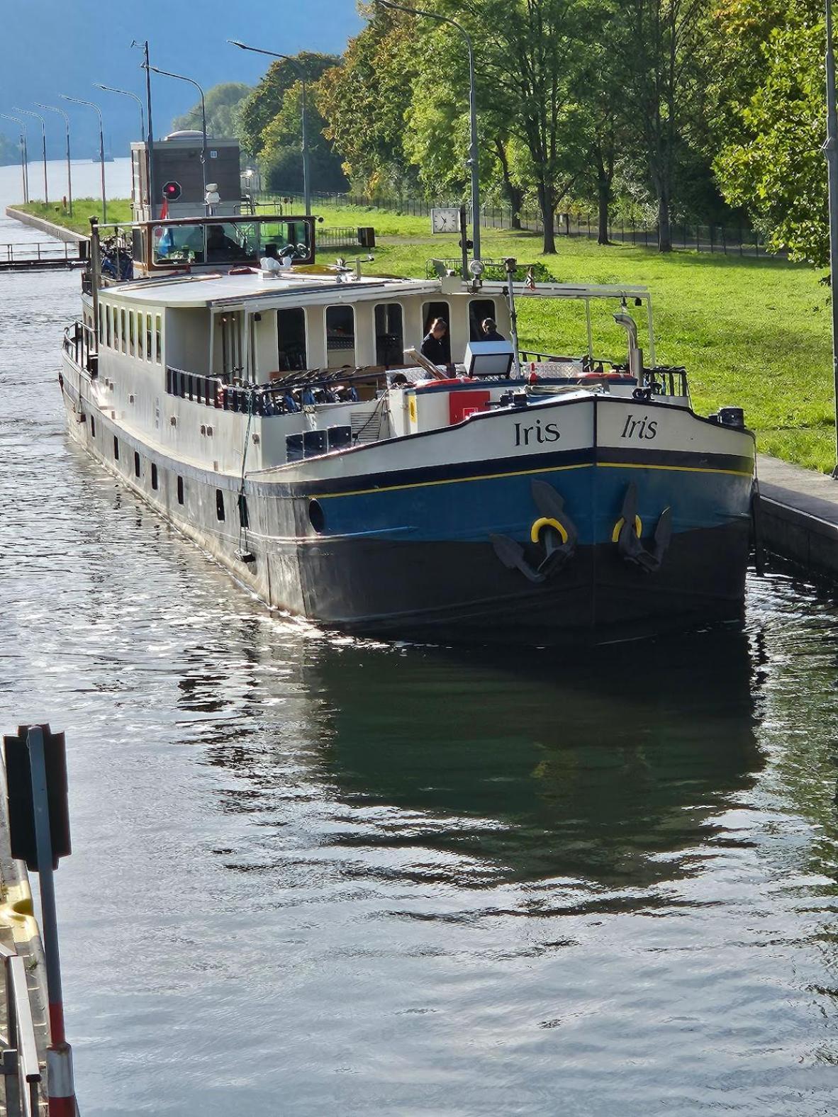 Hotelboat Iris 흐로닝언 외부 사진