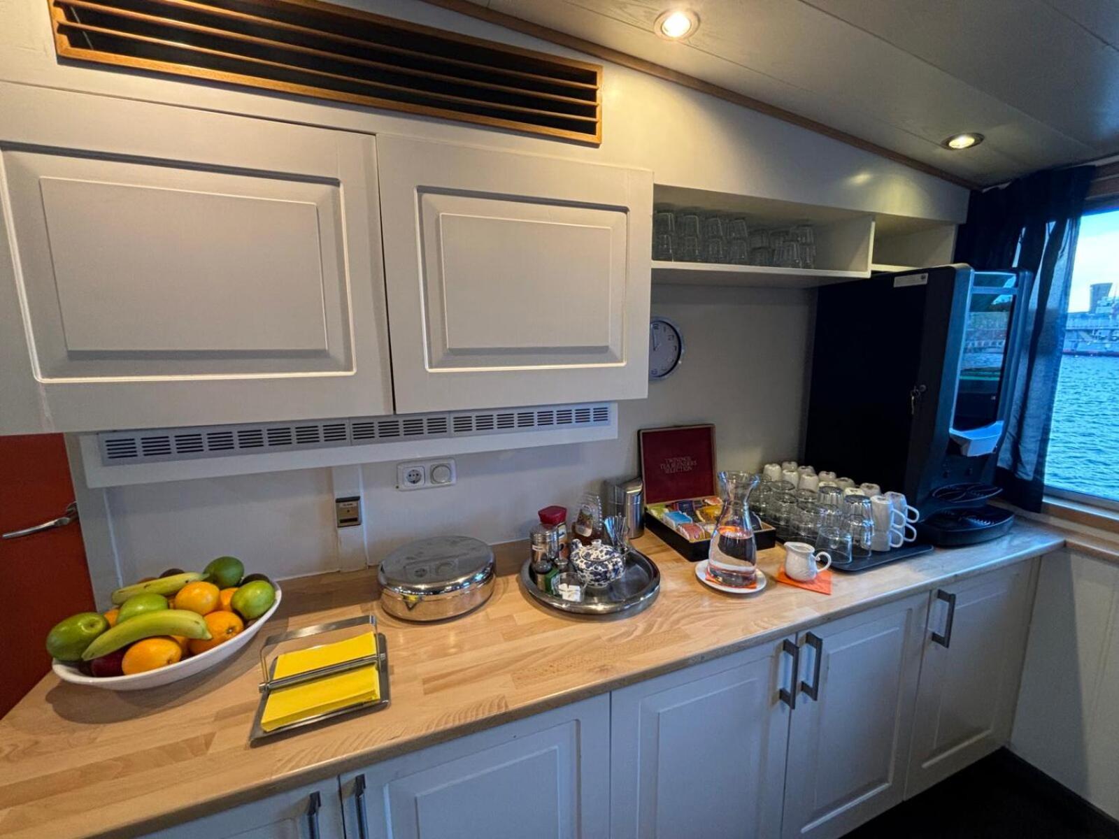 Hotelboat Iris 흐로닝언 외부 사진